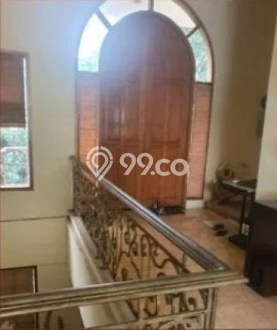 Rumah Elit Modern Tanpa Renovasi di Citraland Surabaya Rumah Elit Modern Tanpa Renovasi di Citraland Surabaya