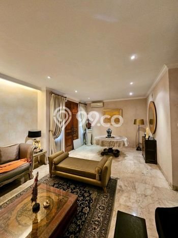 Rumah Elit Modern Tanpa Renovasi di Menteng Dalam Jakarta Selatan Rumah Elit Modern Tanpa Renovasi di Menteng Dalam Jakarta Selatan