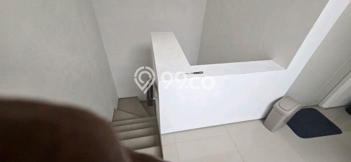Rumah Eksklusif Dijual LT 204m2 di Wiyung, Surabaya Rumah Eksklusif Dijual LT 204m2 di Wiyung, Surabaya