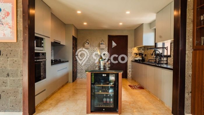 Dapatkan sekarang Vila Kawasan Kuta, Ukuran 823m2m², Area nyaman untuk Anda Dapatkan sekarang Vila Kawasan Kuta, Ukuran 823m2m², Area nyaman untuk Anda