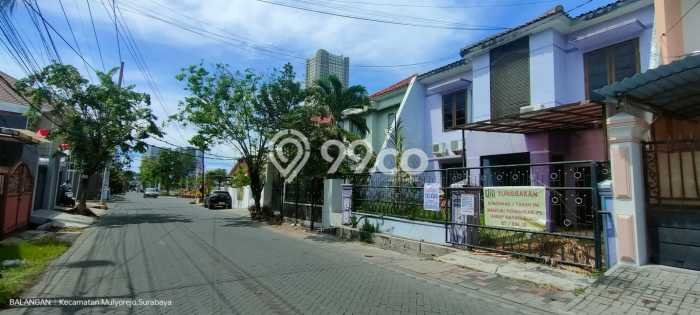 Jual Rumah Eksklusif 4 KT di Surabaya Kota, Surabaya Jual Rumah Eksklusif 4 KT di Surabaya Kota, Surabaya