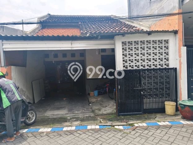 For Sale Rumah 3 Kamar Lokasi Strategis Nyaman dan Strategis di Wiyung For Sale Rumah 3 Kamar Lokasi Strategis Nyaman dan Strategis di Wiyung