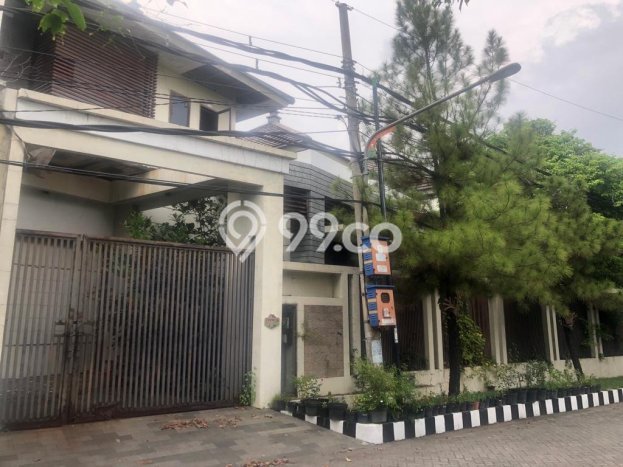 Hunian Eksklusif Siap Huni LT 426m2 di Tenggilis Mejoyo, Surabaya Hunian Eksklusif Siap Huni LT 426m2 di Tenggilis Mejoyo, Surabaya