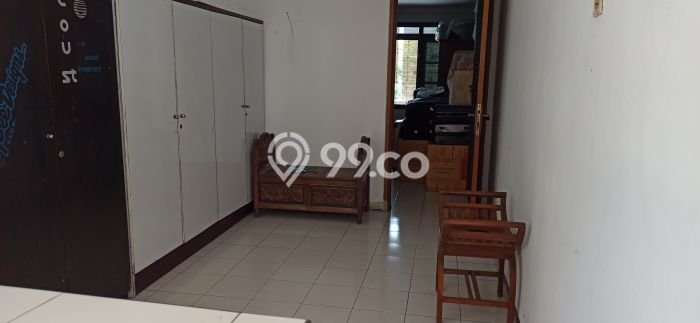 Rumah Strategis Minimalis Lb 200m2 di Rungkut, Surabaya Rumah Strategis Minimalis Lb 200m2 di Rungkut, Surabaya
