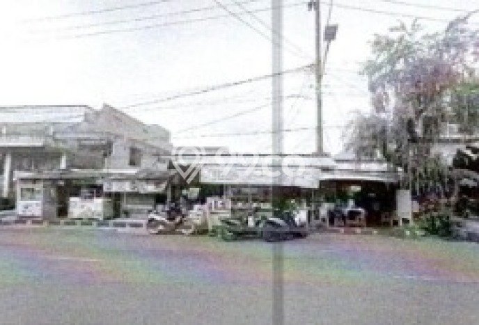 Jual Rumah Bagus Siap Huni LB 250m2 di Tenggilis Mejoyo, Surabaya Jual Rumah Bagus Siap Huni LB 250m2 di Tenggilis Mejoyo, Surabaya