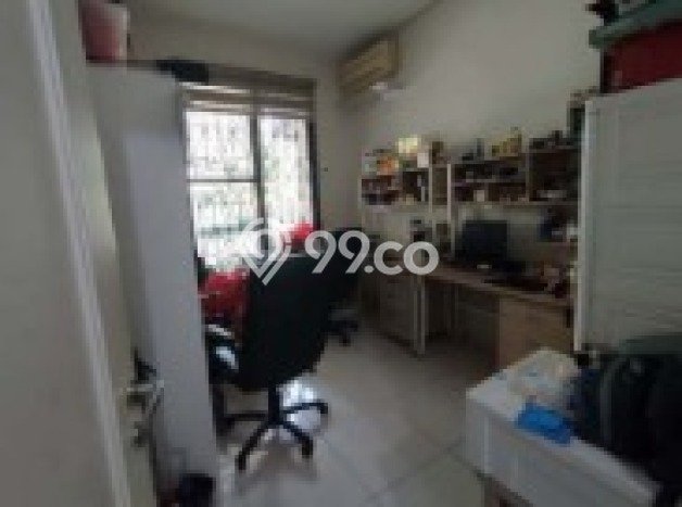 Rumah Eksklusif Dijual LT 200m2 di Pinang, Tangerang Rumah Eksklusif Dijual LT 200m2 di Pinang, Tangerang