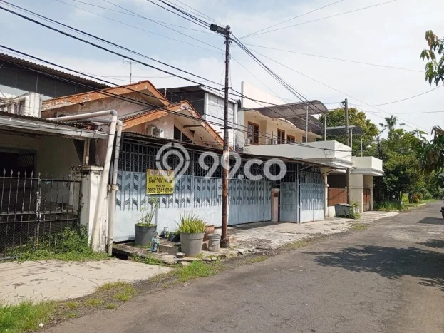 Rumah Modern Cantik 4 KT Siap Huni di Rungkut Rumah Modern Cantik 4 KT Siap Huni di Rungkut