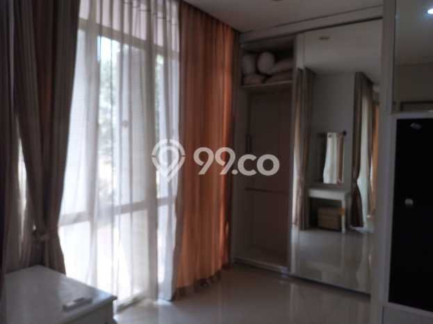Disewakan! Rumah 3 Kamar Tidur &
3 Kamar Mandi di Pakuwon Indah, Surabaya Disewakan! Rumah 3 Kamar Tidur &
3 Kamar Mandi di Pakuwon Indah, Surabaya