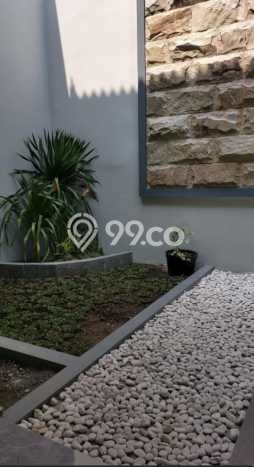 Rumah Modern Cantik 4 KT Siap Huni di Rungkut Rumah Modern Cantik 4 KT Siap Huni di Rungkut