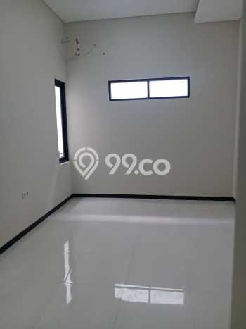 Jual Rumah Bagus Siap Huni LB 160m2 di Tambaksari, Surabaya Jual Rumah Bagus Siap Huni LB 160m2 di Tambaksari, Surabaya