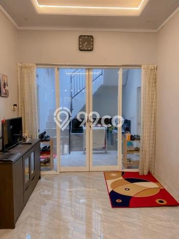 Rumah Modern 3 Kamar LT 180m2 di Kebraon Rumah Modern 3 Kamar LT 180m2 di Kebraon