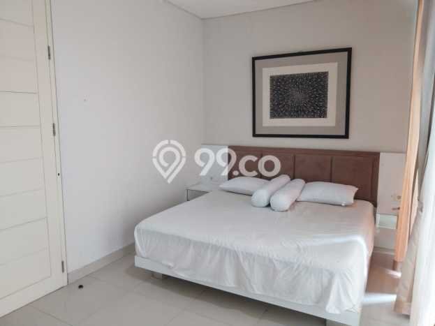 Disewakan! Rumah 3 Kamar Tidur &
3 Kamar Mandi di Pakuwon Indah, Surabaya Disewakan! Rumah 3 Kamar Tidur &
3 Kamar Mandi di Pakuwon Indah, Surabaya
