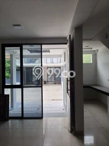 Rumah Cantik Siap Huni Di Wiyung Luas 115m2 Lokasi Strategis Rumah Cantik Siap Huni Di Wiyung Luas 115m2 Lokasi Strategis