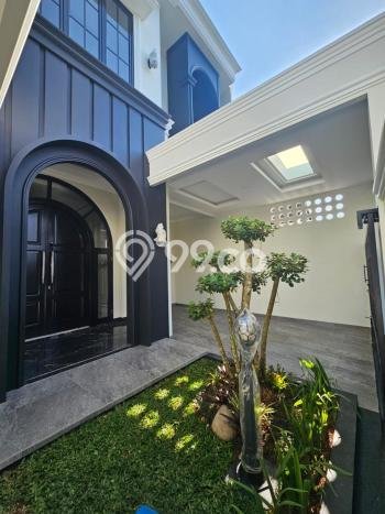 Ready to Use! Premium House LT 180m2 Desain Elegan di BSD Nusaloka Ready to Use! Premium House LT 180m2 Desain Elegan di BSD Nusaloka