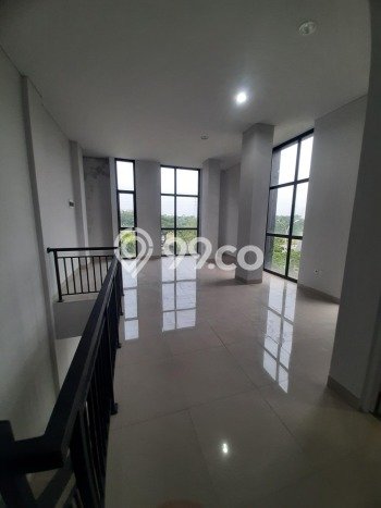 Jual Ruko di BSD, Luas 122m2m², Area Komersial Jual Ruko di BSD, Luas 122m2m², Area Komersial
