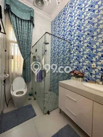 Rumah Elit Modern Tanpa Renovasi di Jati Padang Jakarta Selatan Rumah Elit Modern Tanpa Renovasi di Jati Padang Jakarta Selatan