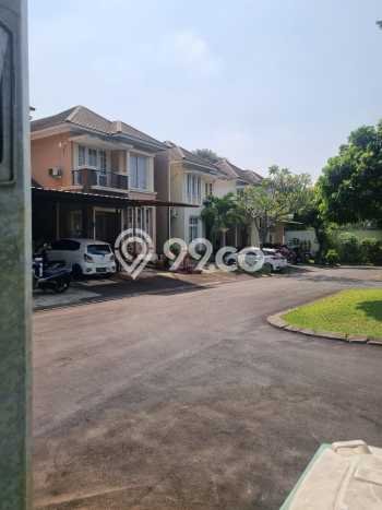Rumah kawasan BSD, Tangerang, LT 232m² LB 150m² Rumah kawasan BSD, Tangerang, LT 232m² LB 150m²