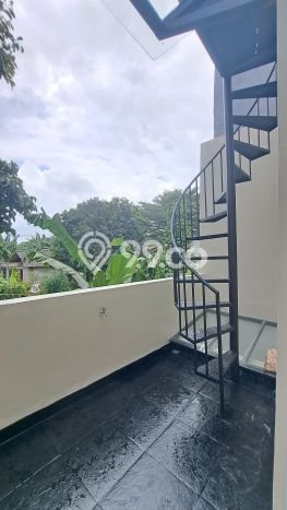 Dijual Rumah Premium dengan Fasilitas Sekitar Lengkap di BSD, Tangerang Selatan Dijual Rumah Premium dengan Fasilitas Sekitar Lengkap di BSD, Tangerang Selatan