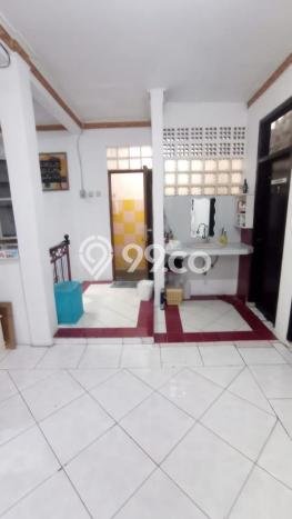 Ready to Use! Luxury House LT 182m2 Desain Elegan di Bintaro Ready to Use! Luxury House LT 182m2 Desain Elegan di Bintaro