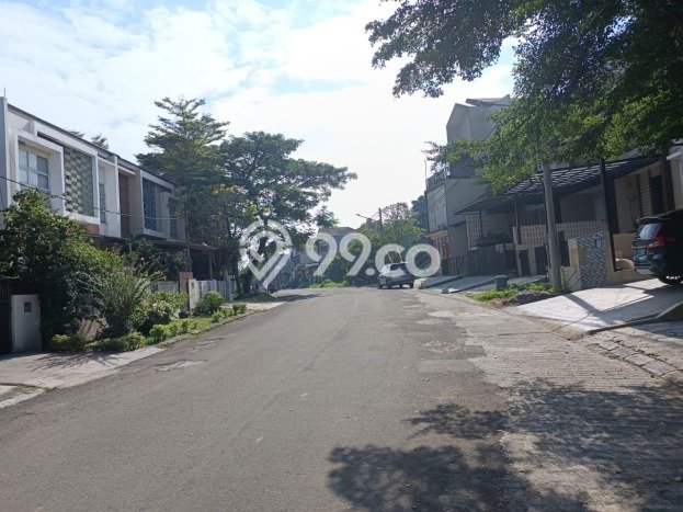 For Sale Rumah 5 Kamar Lokasi Ideal Bagus dan Strategis di Pamulang For Sale Rumah 5 Kamar Lokasi Ideal Bagus dan Strategis di Pamulang