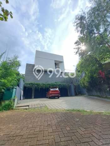 Dijual Rumah Premium dengan Fasilitas Sekitar Lengkap di BSD, Tangerang Selatan Dijual Rumah Premium dengan Fasilitas Sekitar Lengkap di BSD, Tangerang Selatan