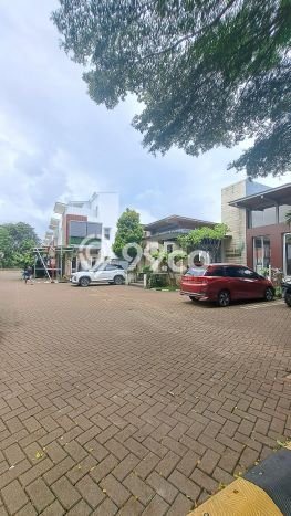 Dijual Rumah Premium dengan Fasilitas Sekitar Lengkap di BSD, Tangerang Selatan Dijual Rumah Premium dengan Fasilitas Sekitar Lengkap di BSD, Tangerang Selatan