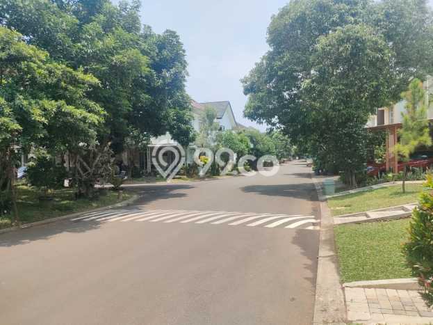 Jual Rumah Luas Elegan Dengan View Eksklusif di BSD Sevilla, Tangerang Jual Rumah Luas Elegan Dengan View Eksklusif di BSD Sevilla, Tangerang