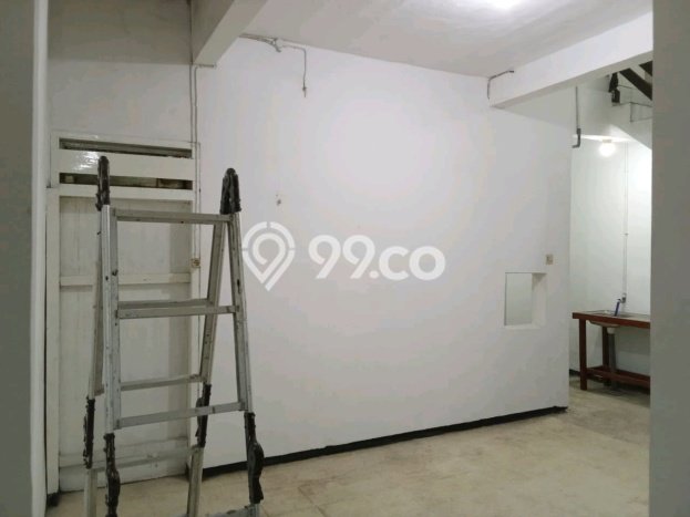 Unit Komersial Dijual di Gayungan Surabaya Luas Tanah 225m2, Luas Bangunan 400m2 Unit Komersial Dijual di Gayungan Surabaya Luas Tanah 225m2, Luas Bangunan 400m2
