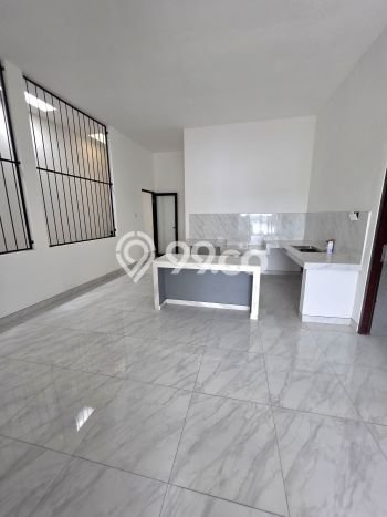 Ruko Disewa di Denpasar Barat, Denpasar, LT 150m2 / LB 250m2 Ruko Disewa di Denpasar Barat, Denpasar, LT 150m2 / LB 250m2