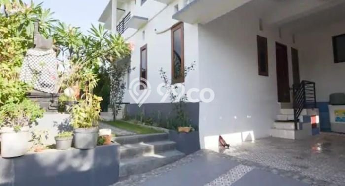 Rumah Asri di Canggu, 5 KM, Lingkungan Strategis, Luas 250m² Bangunan 400m² Rumah Asri di Canggu, 5 KM, Lingkungan Strategis, Luas 250m² Bangunan 400m²