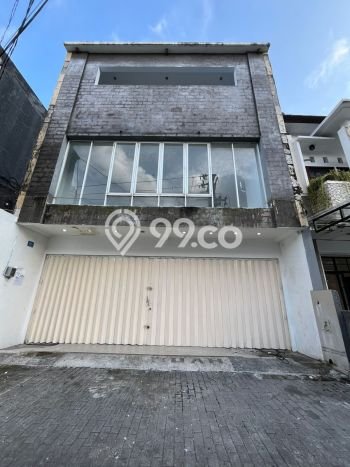 Disewakan Ruko di Kawasan Ramai Sesetan Luas 420m2 Disewakan Ruko di Kawasan Ramai Sesetan Luas 420m2