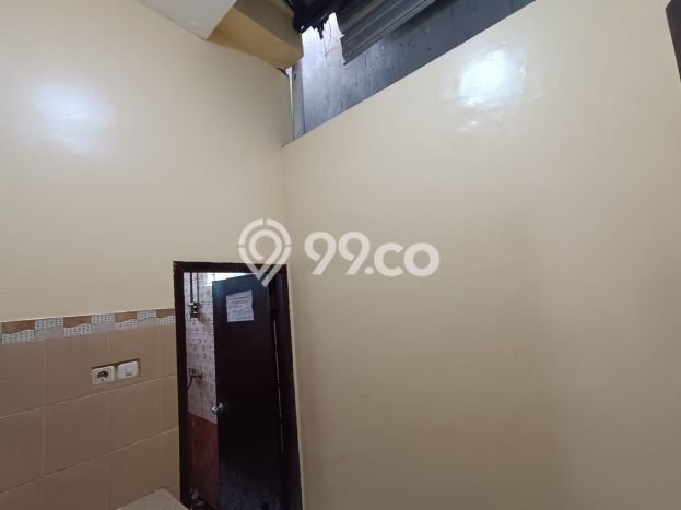 Ruko Disewakan di Renon, Luas 200m², Lingkungan Bisnis Ruko Disewakan di Renon, Luas 200m², Lingkungan Bisnis