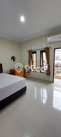 BEST CHOICE! Rumah di Kerobokan, 4 KT, Akses Mall, Luas 200m² Bangunan 225m² BEST CHOICE! Rumah di Kerobokan, 4 KT, Akses Mall, Luas 200m² Bangunan 225m²