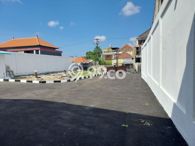 Gudang Area Komersial di Gatot Subroto, Luas 460m², Kawasan Niaga Gudang Area Komersial di Gatot Subroto, Luas 460m², Kawasan Niaga