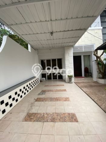 Rumah di Sesetan, Dekat Sekolah, LT 200m² Rumah di Sesetan, Dekat Sekolah, LT 200m²