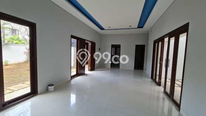 Ready to Use! Premium House LT 256m2 Desain Elegan di Sunset Road Ready to Use! Premium House LT 256m2 Desain Elegan di Sunset Road