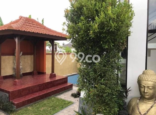 Rumah Asri di Canggu, 5 KM, Lingkungan Strategis, Luas 250m² Bangunan 400m² Rumah Asri di Canggu, 5 KM, Lingkungan Strategis, Luas 250m² Bangunan 400m²