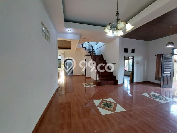 Rumah kawasan Renon, Akses ke Fasilitas, 5 KT, Luas 300m² Bangunan 200m² Rumah kawasan Renon, Akses ke Fasilitas, 5 KT, Luas 300m² Bangunan 200m²