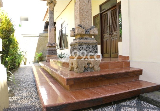 Rumah kawasan Renon, Akses ke Fasilitas, 5 KT, Luas 300m² Bangunan 200m² Rumah kawasan Renon, Akses ke Fasilitas, 5 KT, Luas 300m² Bangunan 200m²