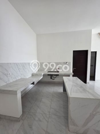 Ruko Disewa di Denpasar Barat, Denpasar, LT 150m2 / LB 250m2 Ruko Disewa di Denpasar Barat, Denpasar, LT 150m2 / LB 250m2