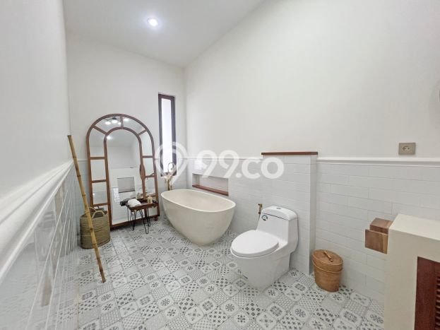 HARGA TERBAIK! Vila Kawasan , Luas 296m2m², Lingkungan Eksklusif dengan keamanan terjaga HARGA TERBAIK! Vila Kawasan , Luas 296m2m², Lingkungan Eksklusif dengan keamanan terjaga
