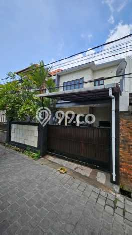 Rumah Tenang di Kerobokan, 3 KM, Luas 150m² Bangunan 150m² Rumah Tenang di Kerobokan, 3 KM, Luas 150m² Bangunan 150m²