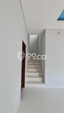 Ready to Use! Premium House LT 256m2 Desain Elegan di Sunset Road Ready to Use! Premium House LT 256m2 Desain Elegan di Sunset Road