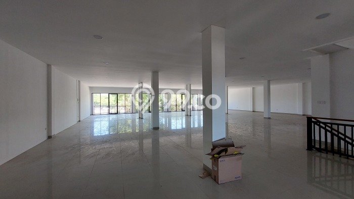 Unit Ruko Disewa Lokasi Kuta, Badung Spesifikasi Luas Bangunan 300m2 Unit Ruko Disewa Lokasi Kuta, Badung Spesifikasi Luas Bangunan 300m2