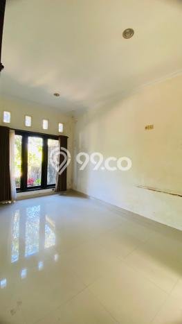 HARGA TERBAIK! Rumah di , 5 KT, Lingkungan Asri, Luas 250m2m² Bangunan 200m2m² HARGA TERBAIK! Rumah di , 5 KT, Lingkungan Asri, Luas 250m2m² Bangunan 200m2m²