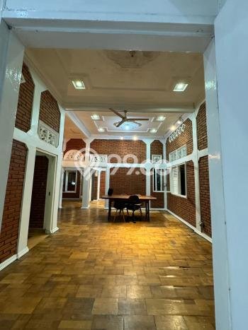 Unit Komersial Dijual di Banyumanik Semarang 200m2 Unit Komersial Dijual di Banyumanik Semarang 200m2