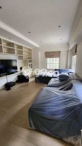 UNIT LANGKA! Rumah di Lippo Karawaci, 4 KT, Pemandangan Indah, LT 650m² Bangunan 400m² UNIT LANGKA! Rumah di Lippo Karawaci, 4 KT, Pemandangan Indah, LT 650m² Bangunan 400m²