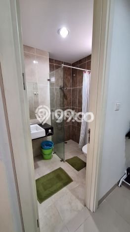 Komersial Kawasan Bisnis di Gading Serpong, Luas 105m², Ramai Komersial Kawasan Bisnis di Gading Serpong, Luas 105m², Ramai