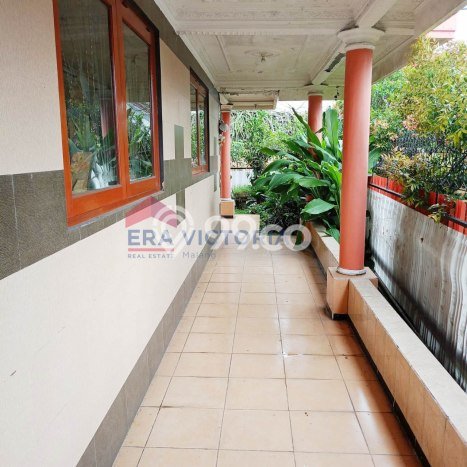 For Sale Rumah 6 Kamar Lokasi Ideal Bagus dan Strategis di Klojen For Sale Rumah 6 Kamar Lokasi Ideal Bagus dan Strategis di Klojen
