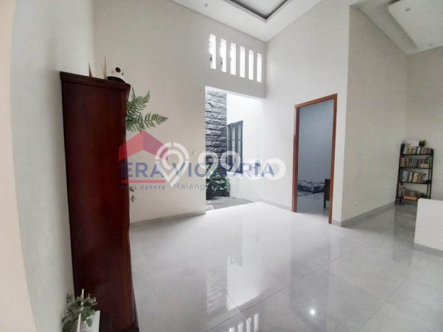 Rumah Modern Minimalis 4 Kamar Bisa Langsung Pindah di Blimbing Rumah Modern Minimalis 4 Kamar Bisa Langsung Pindah di Blimbing